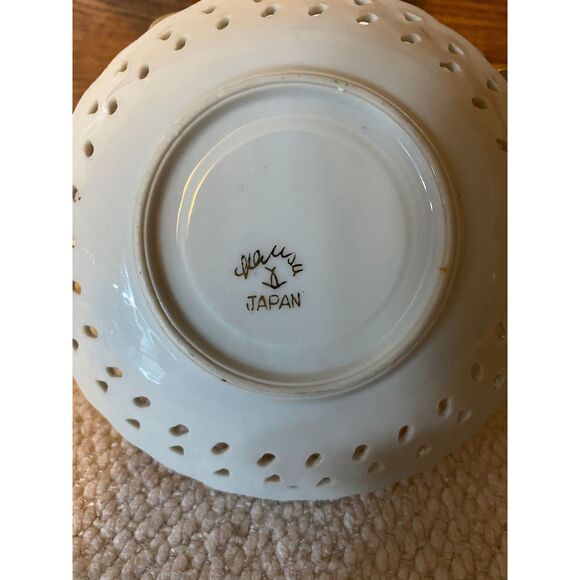 3 Manna Rose/Gold Lusterware Pedestal Cups with Reticulated Saucers - Picture 5 of 10